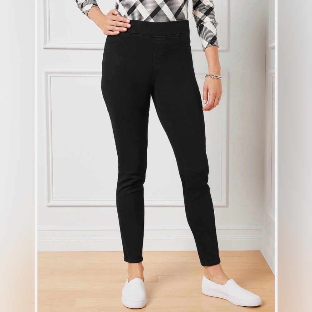 Nine West Faded Black Pull-On Skinny Jeggings Size 12